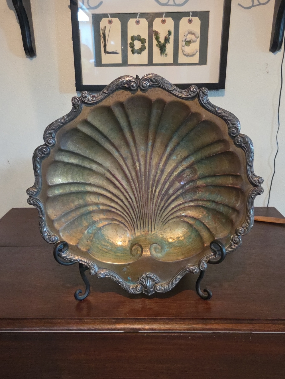 Vintage English Silver Mfg Corp Silverplate Shell Dish #818